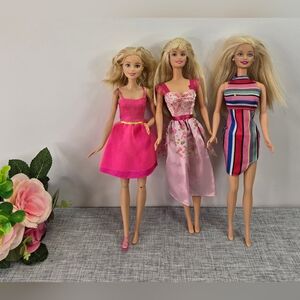 Vintage Barbie Doll Lot Of 3 Mattel Early 2000's, Blond Hair, Bendable Legs